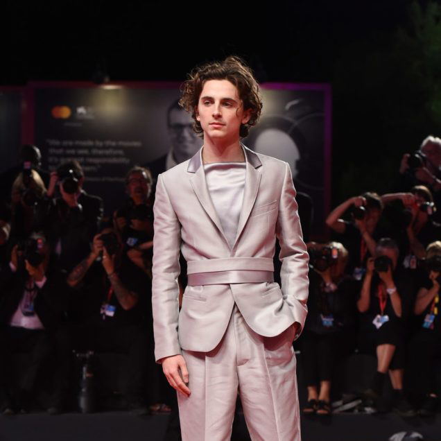 timothee-chalamet-style-looks-tapis-rouge-blog-mode-homme-3-crop ...